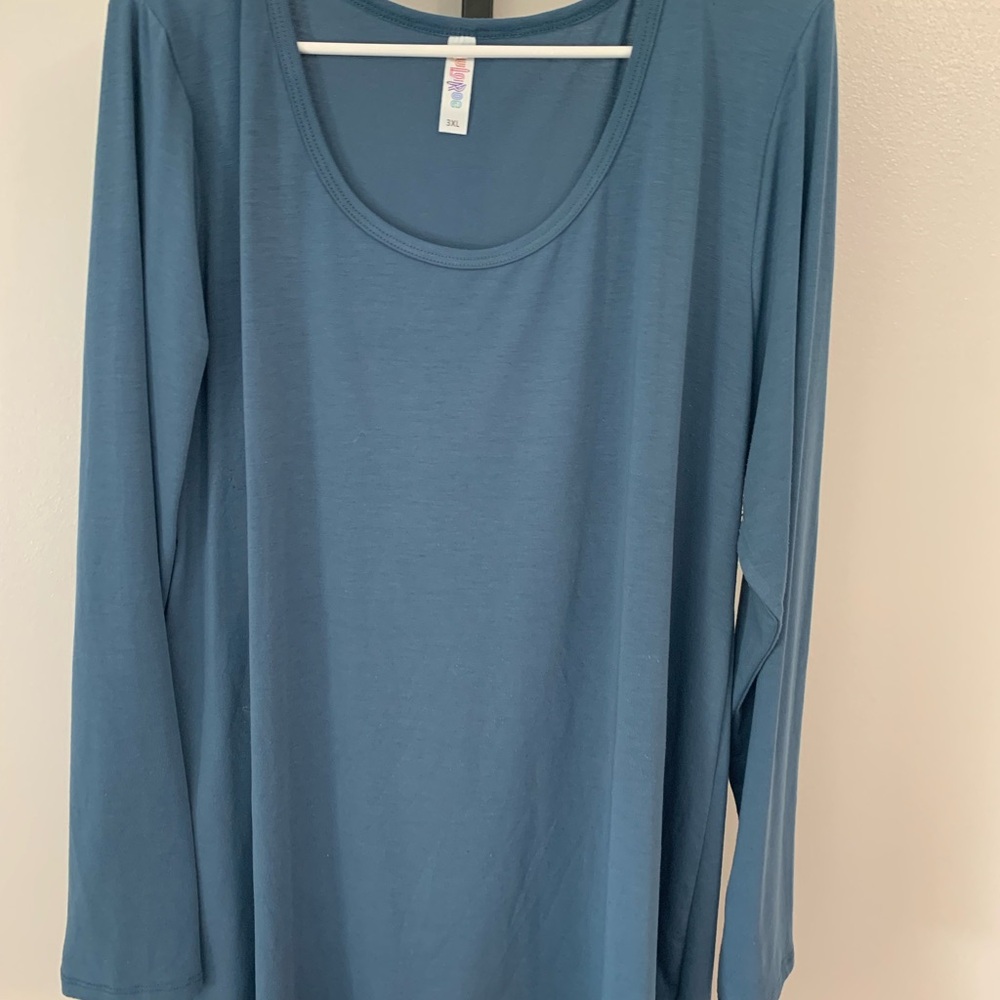 LuLa Roe Tee - Picture 3 of 14